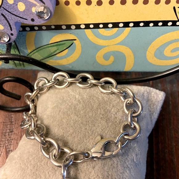 Tiffany and Co. Heart bracelet - Picture 3 of 6